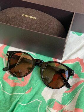 Tom Ford TF0591 Round Sunglasses – Tortoise/Brown Lenses, Made in Italy, Like Ne